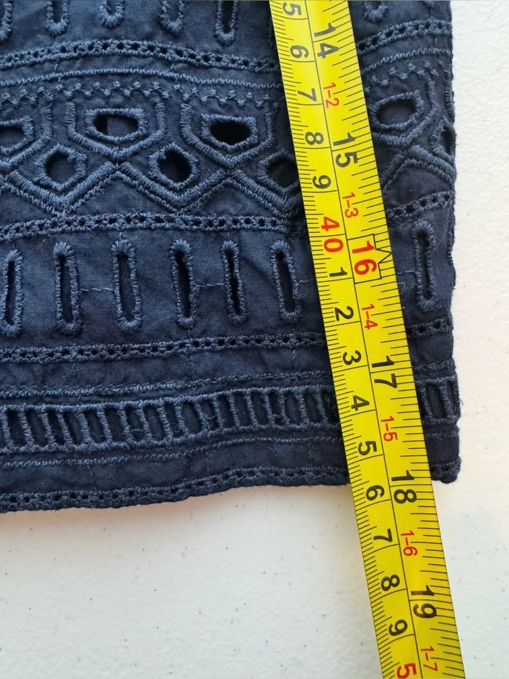 Gap Navy Eyelet Embroidered Mini Skirt Size 12 Cotton Boho Preppy Summer